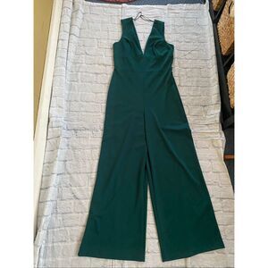 Lulu’s women XL low v-cut tank top wide leg jumpsuit green